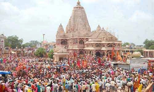 Main entrance of Shri Sanwaliya Ji Prakatya Mandir